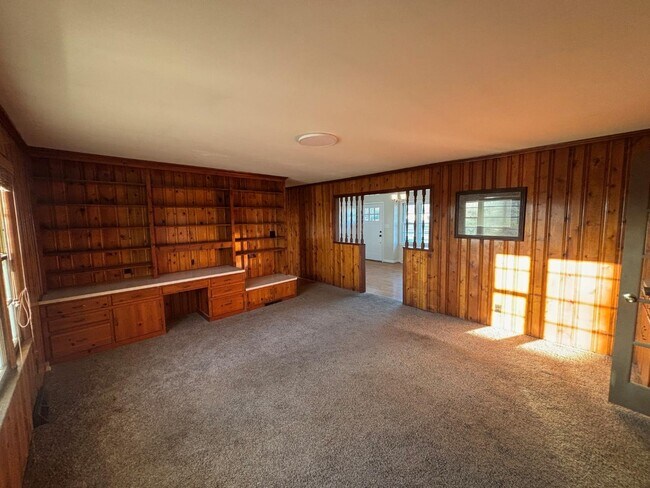 Building Photo - 7708 Old Goldmine Rd