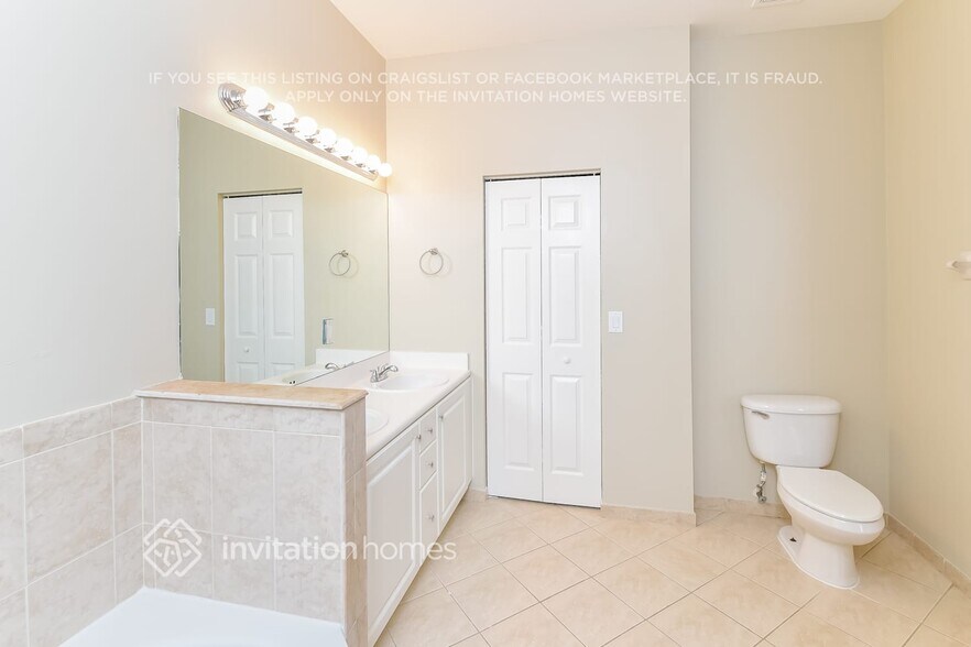 Building Photo - 615 SE 37th Pl