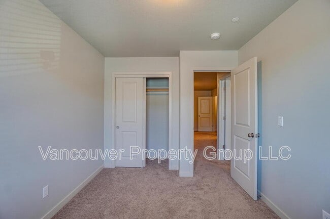 Building Photo - 187 N 44th Pl