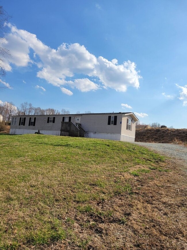 Building Photo - Ready to Move in