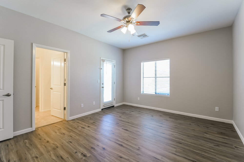 Building Photo - 18777 N 43rd Ave