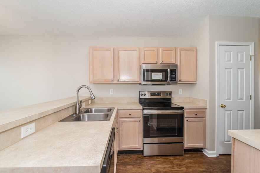 Building Photo - 1125 Buccaneer Blvd