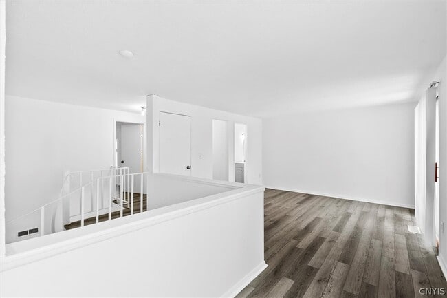 Building Photo - 3754 Helios Ct