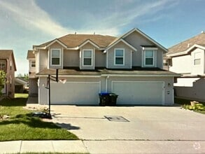 Building Photo - Beautiful home near Lake Sherwood. Washbur...
