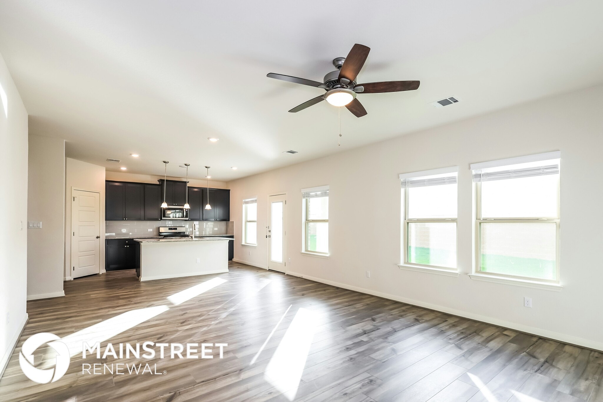 Building Photo - 1402 Arcadian Lily