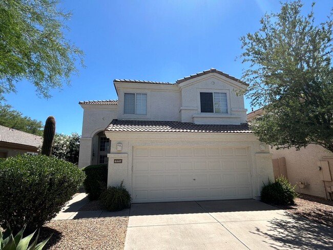 Building Photo - 4447 E Creosote Dr