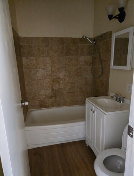 Building Photo - 7907 Brimfield Ave