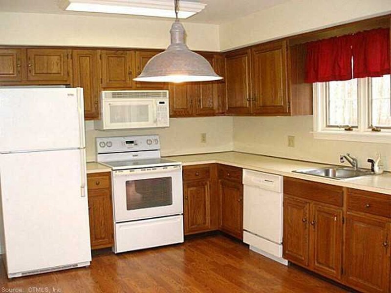 Building Photo - 25 Founders Village