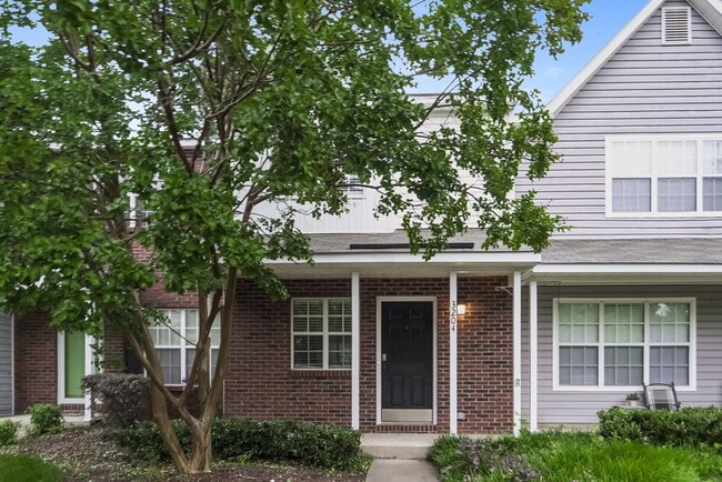 Building Photo - 3204 Summercroft Ln