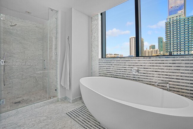 Building Photo - 788 NE 23rd St