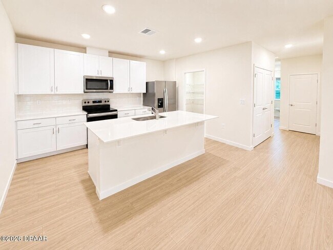 Building Photo - 2500 Kinsale Ln