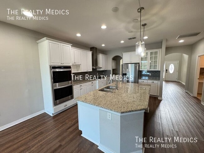 Building Photo - 5107 Appenine Loop W