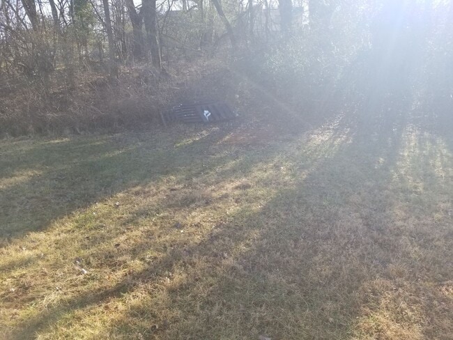 Building Photo - Nice Two Bedroom House Close to Liberty University!