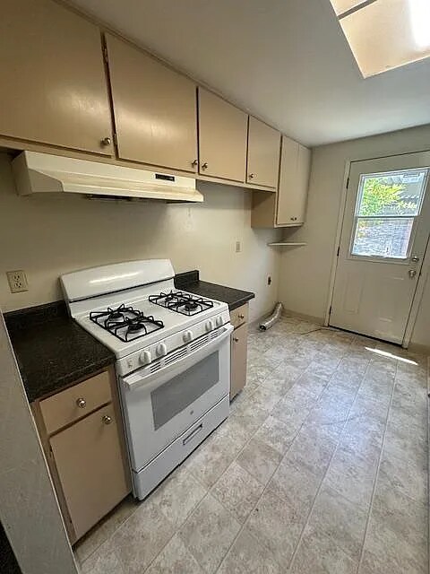 Building Photo - 6301 Wexford Cir