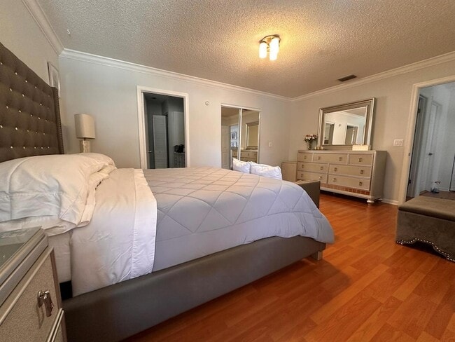 Building Photo - 1728 Shoreside Cir