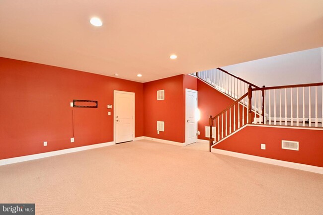 Building Photo - 43316 Old Ryan Rd