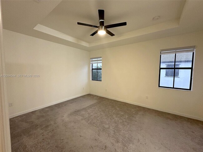 Building Photo - 10306 W 33rd Ln