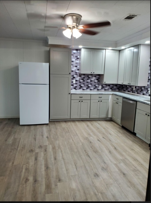 Building Photo - 809 Hester St