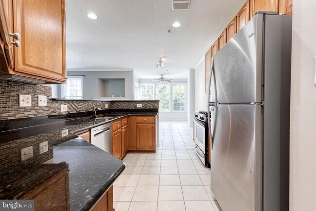 Building Photo - 2459 Cheyenne Dr