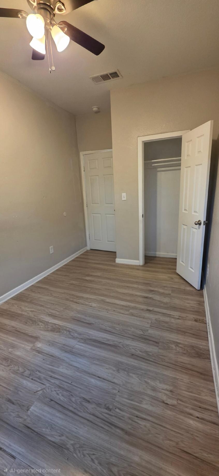 Building Photo - Room in Duplex on E Cannon St