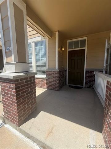 Building Photo - 16262 E Geddes Ln