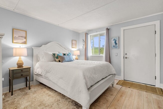 Building Photo - 933 Ocean Blvd