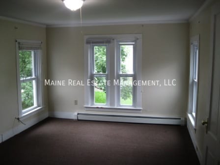 Building Photo - 391 Buck St