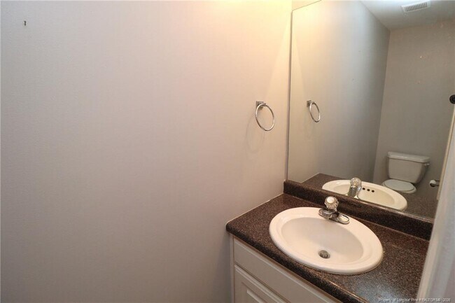 Building Photo - 410 Whitehall Ct