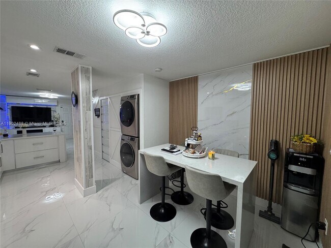 Building Photo - 13308 SW 60th Terrace