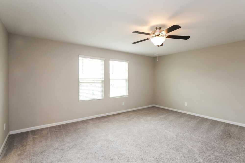 Building Photo - 567 Knightsbridge Ln