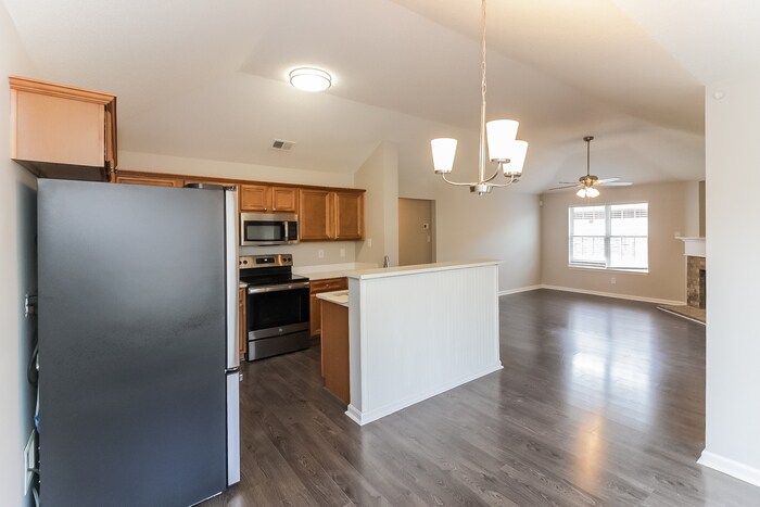 Building Photo - 1193 Casentino St