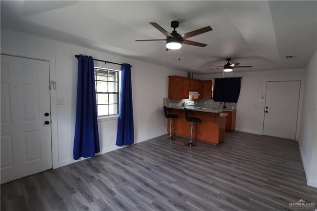 Building Photo - 20 Pso Del Rey