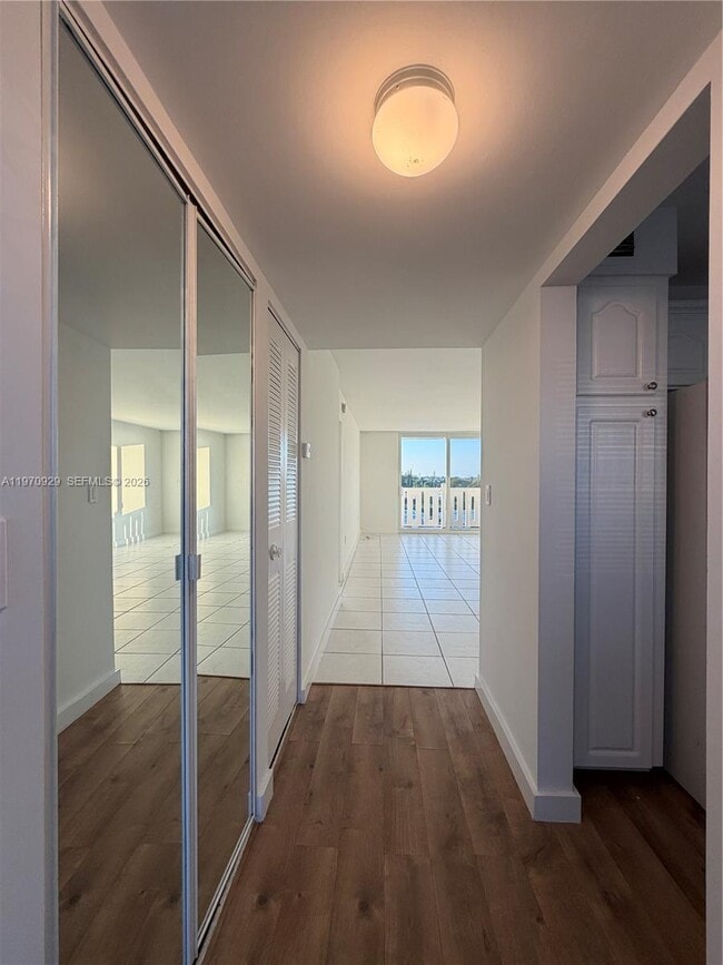 Building Photo - 7900 Tatum Waterway Dr