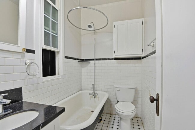 Building Photo - 2121 James M Wood Blvd