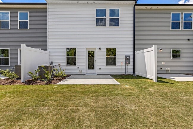 Building Photo - 416 Barrington Row Ave