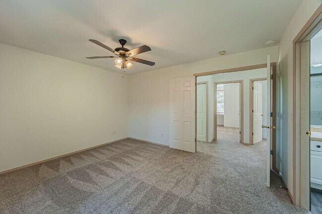 Building Photo - **NO SHOWINGS AT THIS TIME. WE HAVE A PEND...