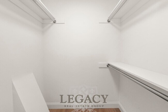 Building Photo - 100 Sadler Ct