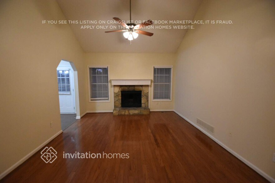 Building Photo - 321 Honeysuckle Terrace