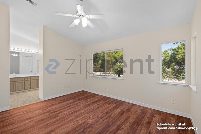 Building Photo - 741 Glencreek Dr