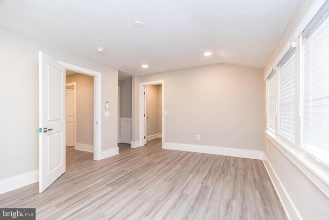 Building Photo - 343 Pawlings Rd