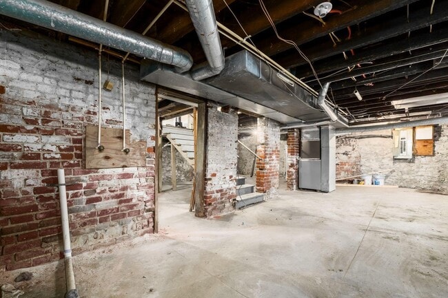 Building Photo - 61 Sherman Ave