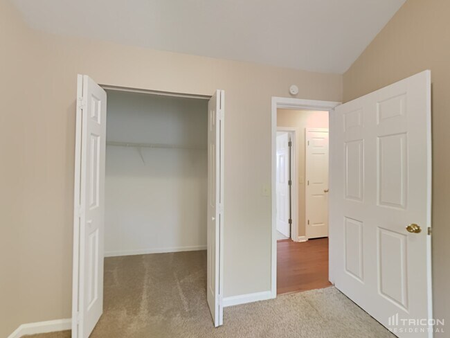 Building Photo - 1684 Watercrest Cir