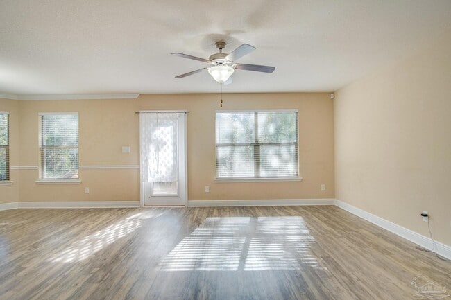 Building Photo - 8683 Reagan Dr