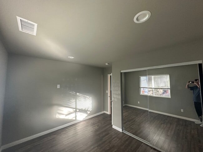 Building Photo - Charming 3 Bedroom 2 bathroom back house in the heart of San Diego's most desirable neighborhoods!