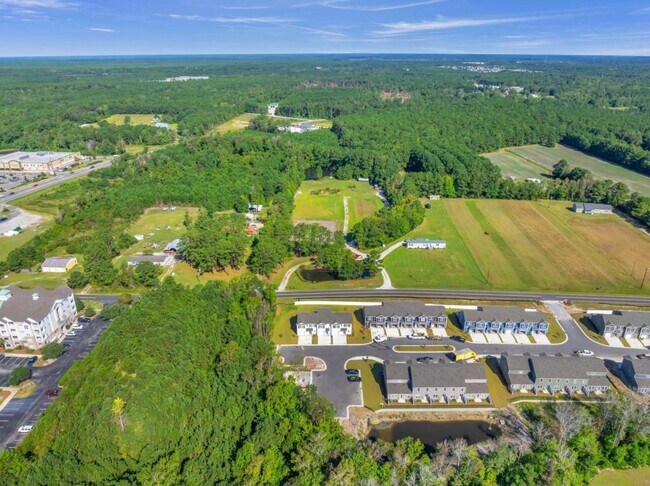 Building Photo - 121 S Grassland Rd