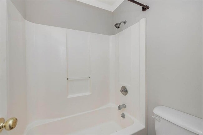 Building Photo - 605 Harbour Oaks Dr