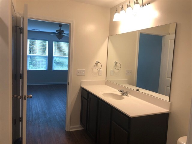 Building Photo - 212 Orion Way