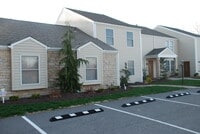 Building Photo - 215 Driftwood Rd