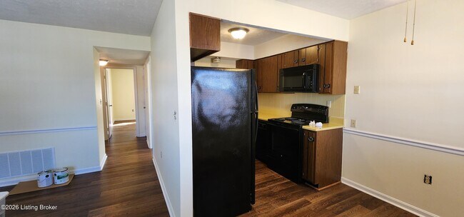 Building Photo - 3212 Springfield Dr