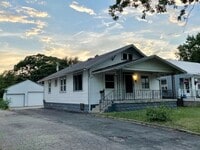 Building Photo - 2401 S Grant St